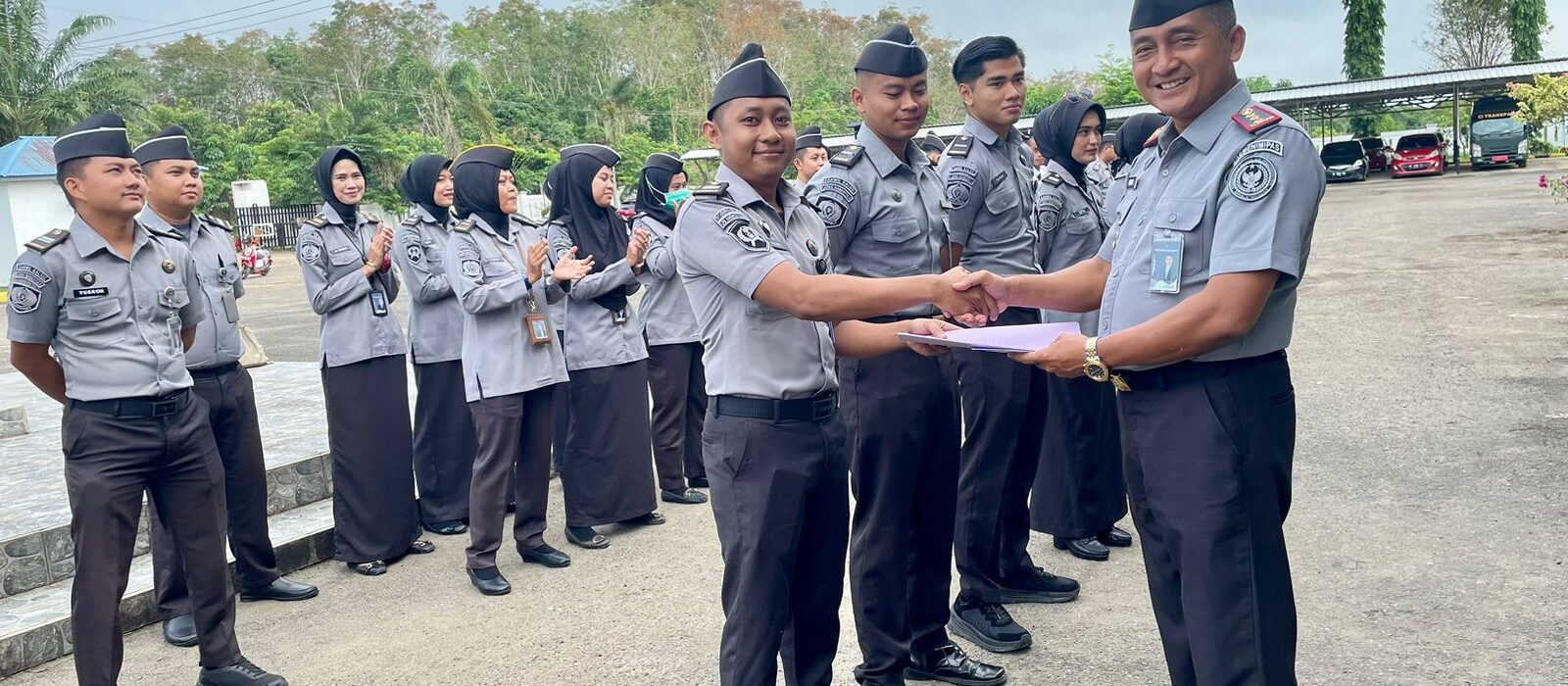 Lapas Narkotika Karang Intan Raih WARTAPAS Teraktif Juni 2025, Kalapas Apresiasi Tim Humas