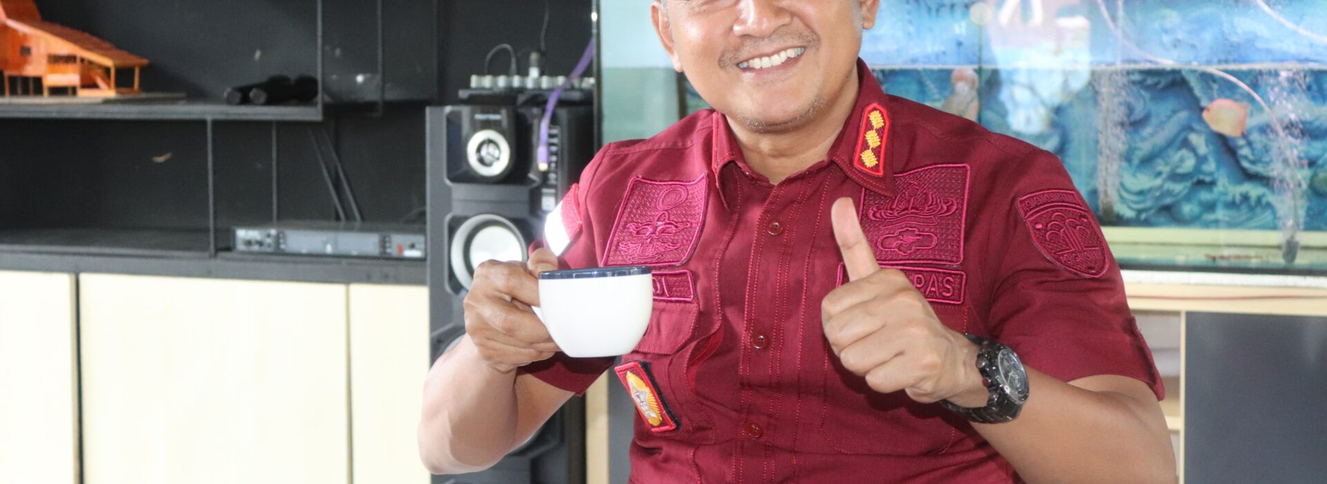 Kalapas Narkotika Karang Intan Panen Daun Mint dan Nikmati Seduhan Teh Hasil Kemandirian Warga Binaan